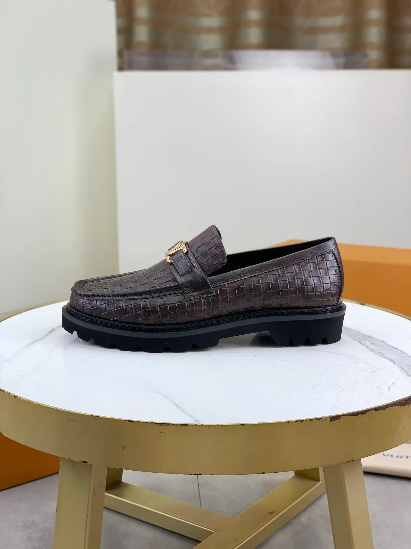 Factory price P820 💎💎💎LOUIS VUITTON [Louis Vuitton] - LV men's business casual leather shoes, luxurious and noble 👞All imported original cowhide, just to create a more comfortable wearing experience, upper: original high-end calfskin ➕Imported soft cowhide lining, original lightweight foam outsole ✔️ Color: 6️⃣colors available Size: 39-44 (38.45 46 can be customized (non-returnable)